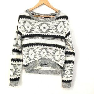 Xhilaration fuzzy sweater size M